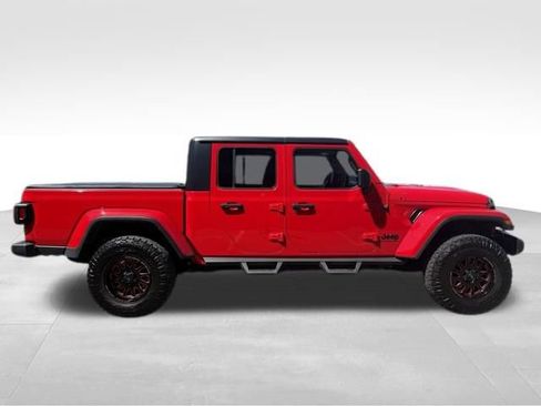 Used 2022 Jeep Gladiator Sport image 8