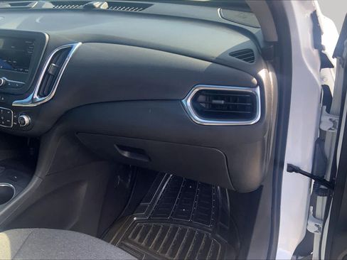 Used 2024 Chevrolet Equinox LT FWD image 19