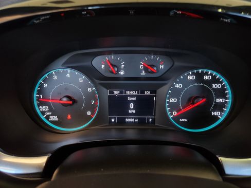 Used 2023 Chevrolet Traverse LT image 15