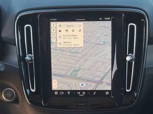 Used 2025 Volvo XC40 B5 Plus image 20