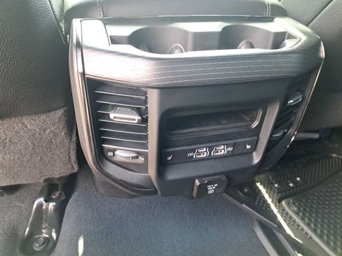 Used 2023 RAM 2500 Limited image 13