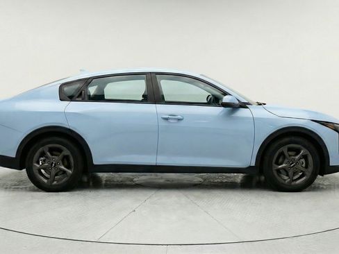 Used 2025 Kia K4 FWD image 11