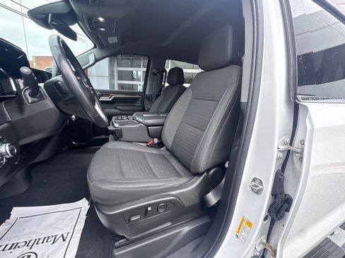 Used 2022 GMC Sierra 1500 SLE image 10