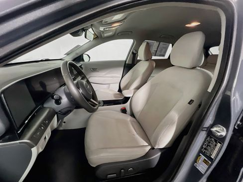 Used 2024 Hyundai Kona SEL FWD image 14