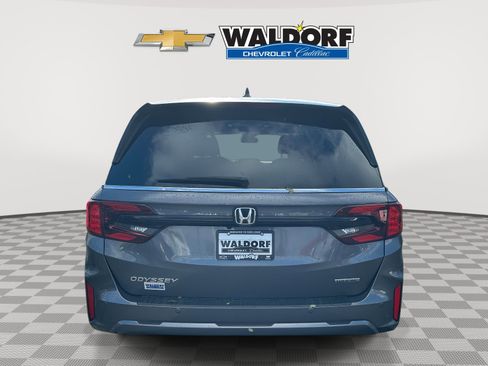 Used 2025 Honda Odyssey Touring image 5