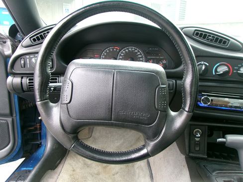 Used 1996 Chevrolet Camaro RS image 18