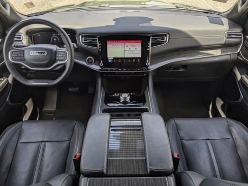 Used 2022 Jeep Wagoneer Series III w/ Premium Group I RWD image 24