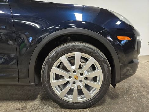 Used 2017 Porsche Cayenne S AWD/4WD image 62