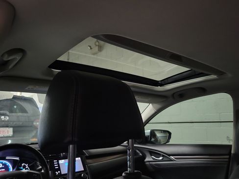 Used 2020 Honda Civic EX-L image 11