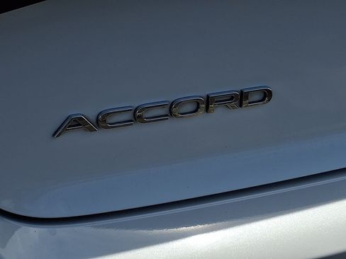Used 2023 Honda Accord Touring image 29