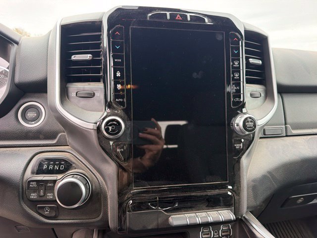 Used 2023 RAM 1500 Big Horn AWD/4WD image 6