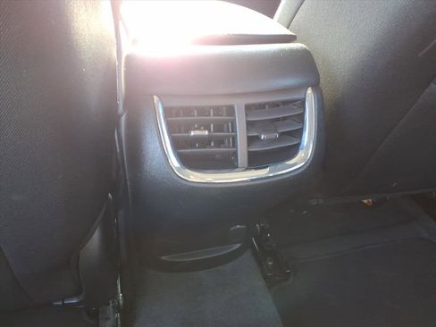 Used 2024 Chevrolet Malibu LT image 33