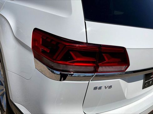 Used 2021 Volkswagen Atlas SE FWD image 23