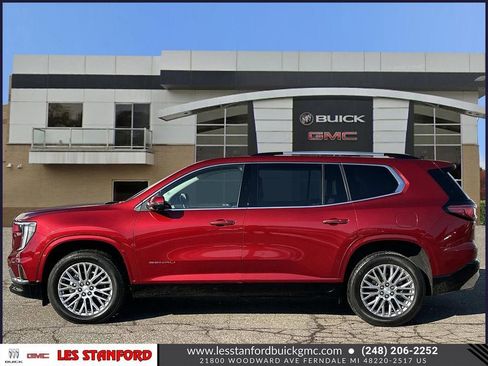 Used 2024 GMC Acadia Denali image 2