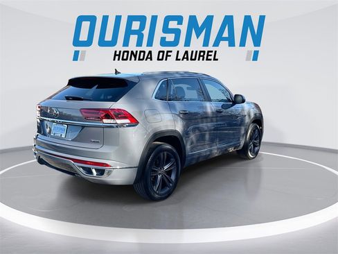 Used 2022 Volkswagen Atlas Cross Sport SEL R-Line image 8