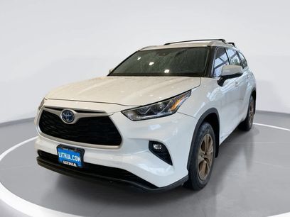 Used 2022 Toyota Highlander Bronze Edition