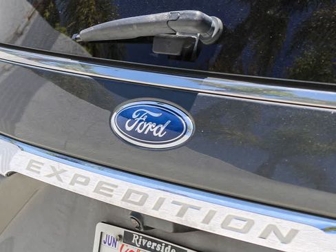 Used 2019 Ford Expedition Max Limited RWD image 11