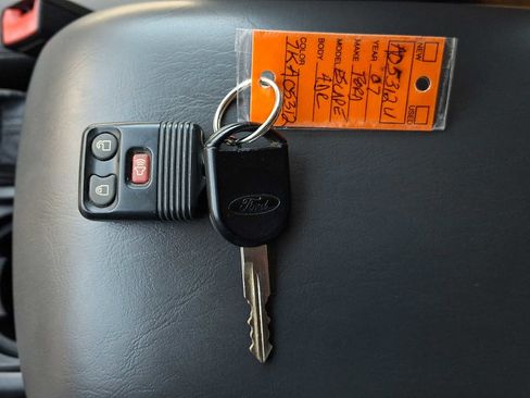 Used 2007 Ford Escape XLT FWD image 24