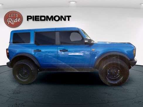 Used 2025 Ford Bronco Badlands AWD/4WD image 4