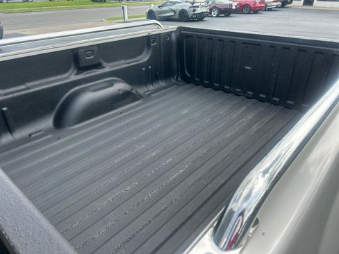 Used 2009 Chevrolet Silverado 1500 W/T RWD image 10