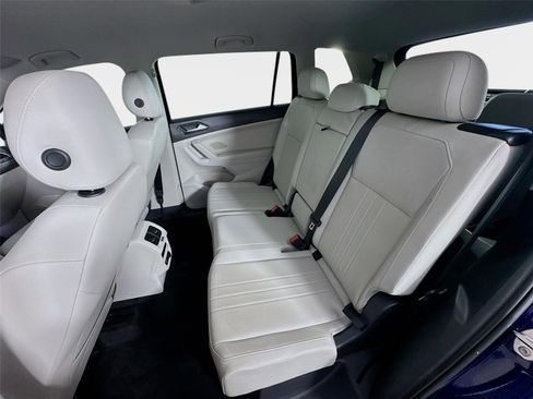 Used 2023 Volkswagen Tiguan SE FWD image 22