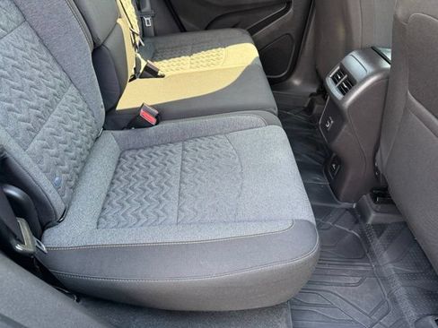 Used 2024 Chevrolet Equinox LT FWD image 12