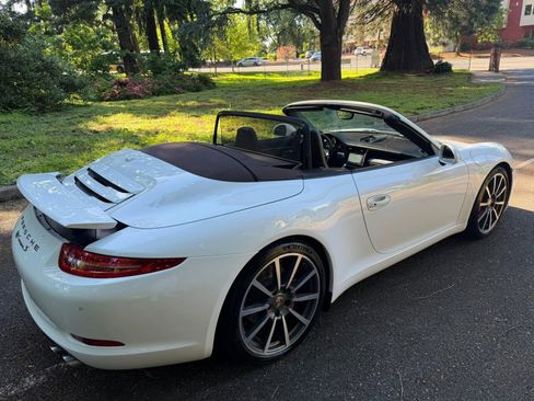 Used 2013 Porsche 911 Carrera S RWD image 5