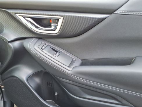 Used 2023 Subaru Forester Premium image 7