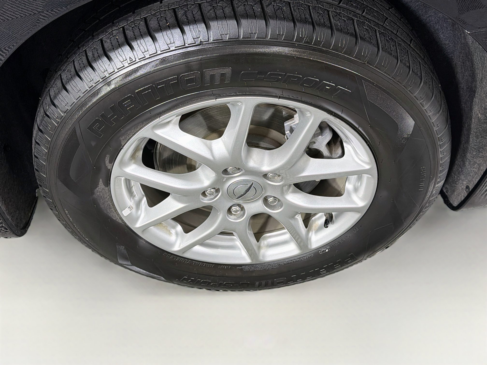 Used 2024 Chrysler Pacifica Touring-L FWD image 11