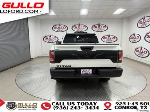 Used 2023 Nissan Titan PRO-4X w/ Pro-4x Convenience Package AWD/4WD image 7