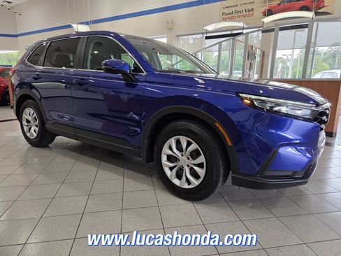 Used 2025 Honda CR-V LX image 3