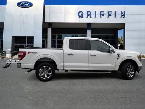 Used 2023 Ford F150 Lariat w/ Trailer Tow Package image 3