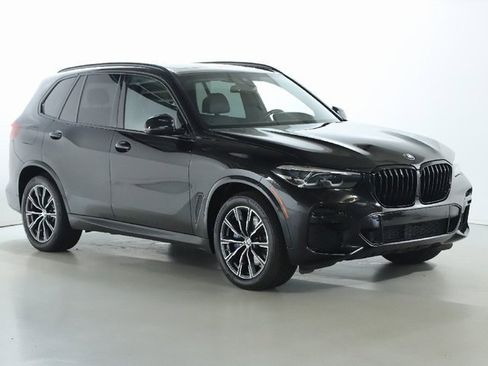 Used 2022 BMW X5 xDrive40i w/ M Sport Package image 9