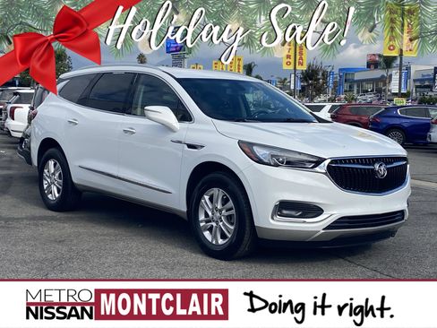 Used 2020 Buick Enclave Essence image 1