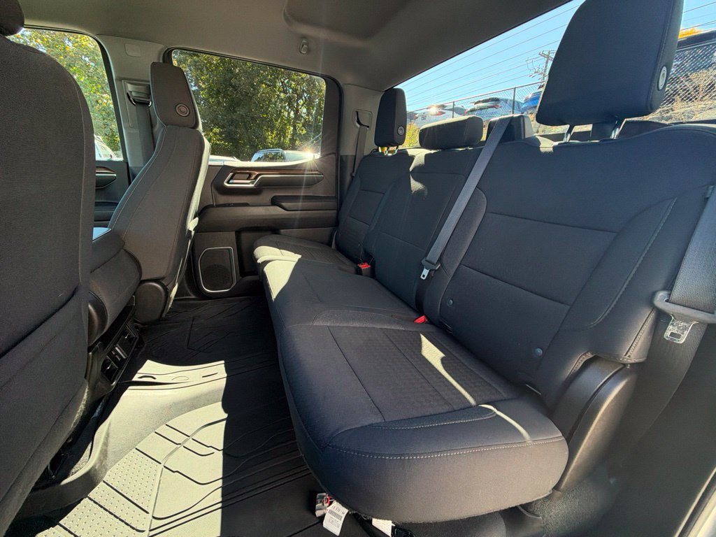 Used 2023 Chevrolet Silverado 1500 RST w/ Redline Edition AWD/4WD image 18