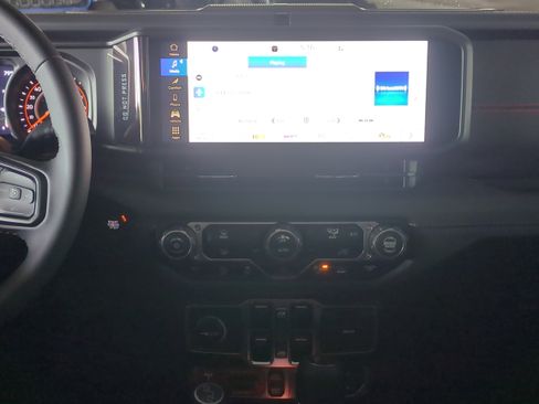 New 2026 Jeep Gladiator Rubicon w/ Safety Group image 18