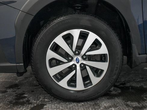 Used 2024 Subaru Outback Premium image 9