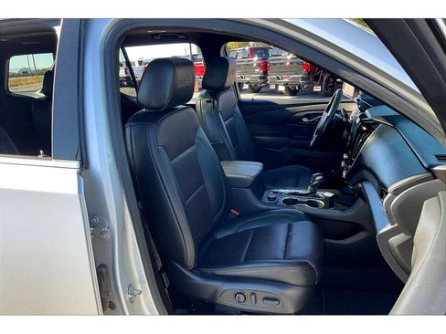 Used 2022 Chevrolet Traverse High Country image 7