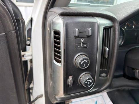 Used 2017 Chevrolet Silverado 1500 LT w/ LT Fleet Convenience Package AWD/4WD image 12