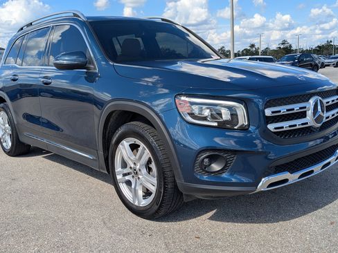 Used 2020 Mercedes-Benz GLB 250 4MATIC image 2