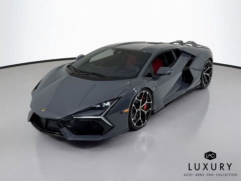 Used 2025 Lamborghini Revuelto AWD/4WD image 4