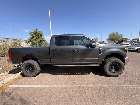 Used 2018 Ford F350 Lariat AWD/4WD image 2