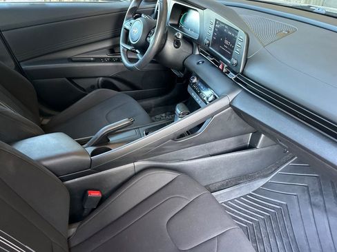 Used 2025 Hyundai Elantra Sport w/ Cargo Package FWD image 15