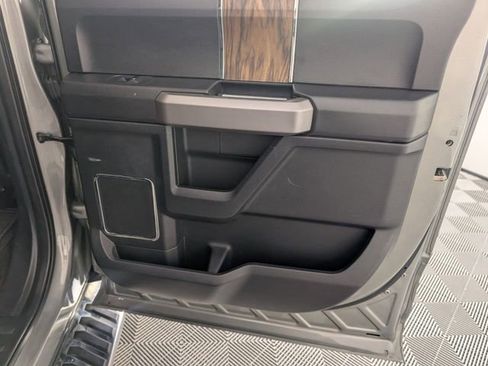 Used 2019 Ford F150 Lariat w/ Equipment Group 501A Mid AWD/4WD image 33