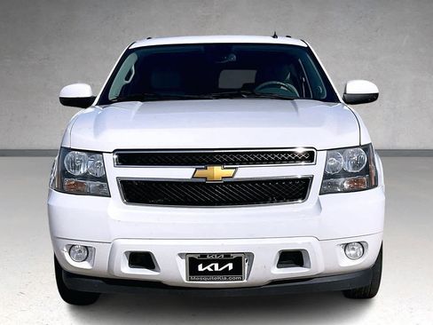 Used 2013 Chevrolet Suburban LT w/ Luxury Package image 6