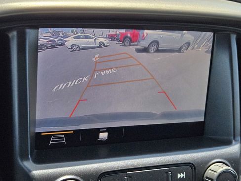 Used 2019 Chevrolet Colorado Z71 image 16