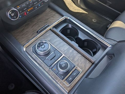 Used 2020 Ford Expedition Platinum AWD/4WD image 29