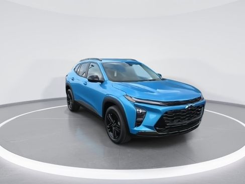 New 2026 Chevrolet Trax ACTIV w/ Driver Confidence Package FWD image 2