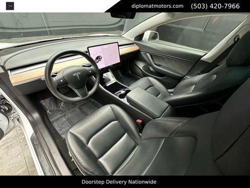 Used 2020 Tesla Model 3 Long Range image 17