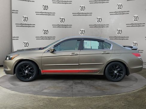 Used 2009 Honda Accord LX image 2